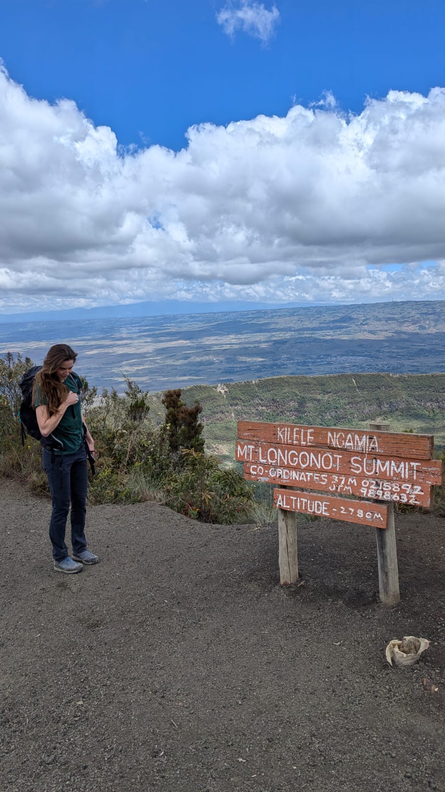 The steep trail of Mount Longonot.